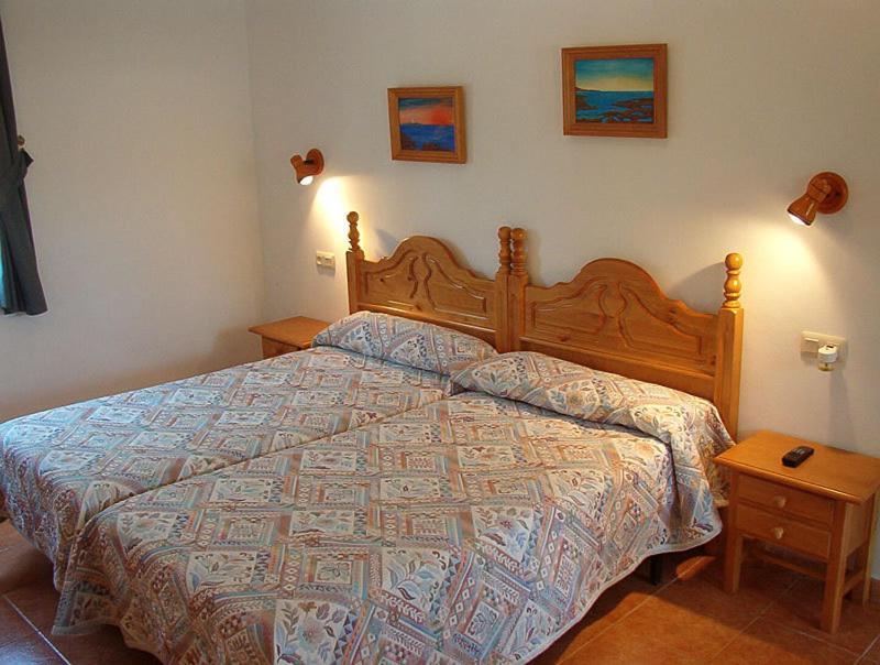 Hostal Las Acacias Los Canos De Meca Phòng bức ảnh